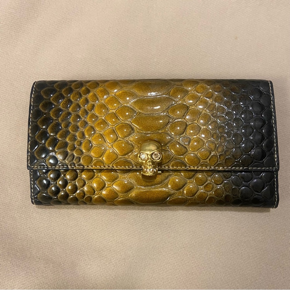 Alexander McQueen Skull Continental Wallet Croc Yellow